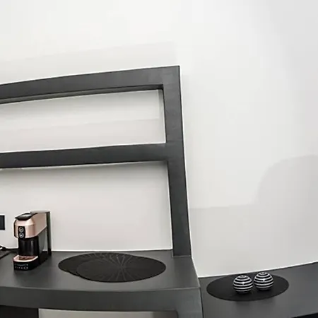 A & B Minimal With Sea View In アルゴストリオン