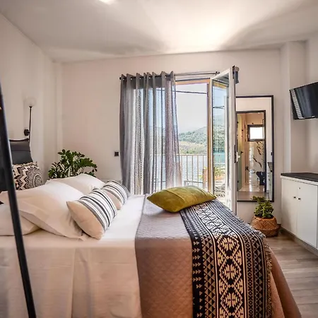 A & B Minimal With Sea View In * アルゴストリオン