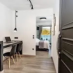 A & B Minimal With Sea View In Apartamento *
