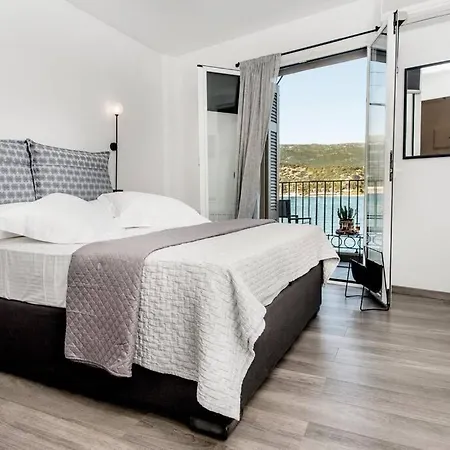 Daire A & B Minimal With Sea View In Argostolion