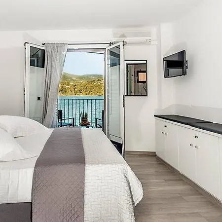 Daire A & B Minimal With Sea View In