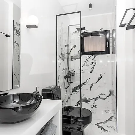 Appartamento A & B Minimal With Sea View In