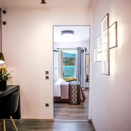 A & B Minimal With Sea View In Daire Argostolion