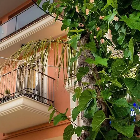 A & B Minimal With Sea View In Apartman *